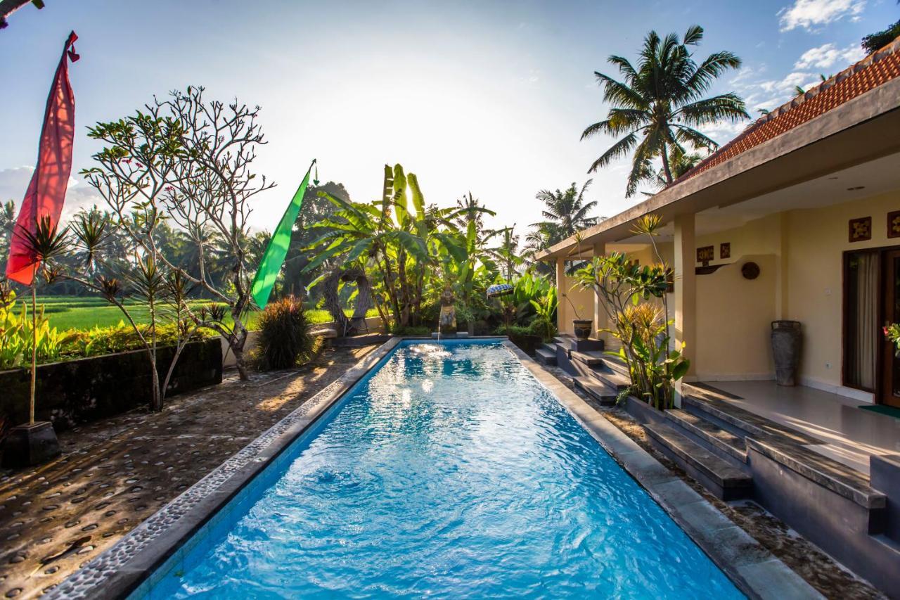 Asri Sari Villa Ubud Exterior photo